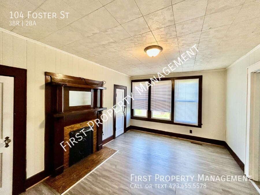 104 Foster St - Photo 5 of 11