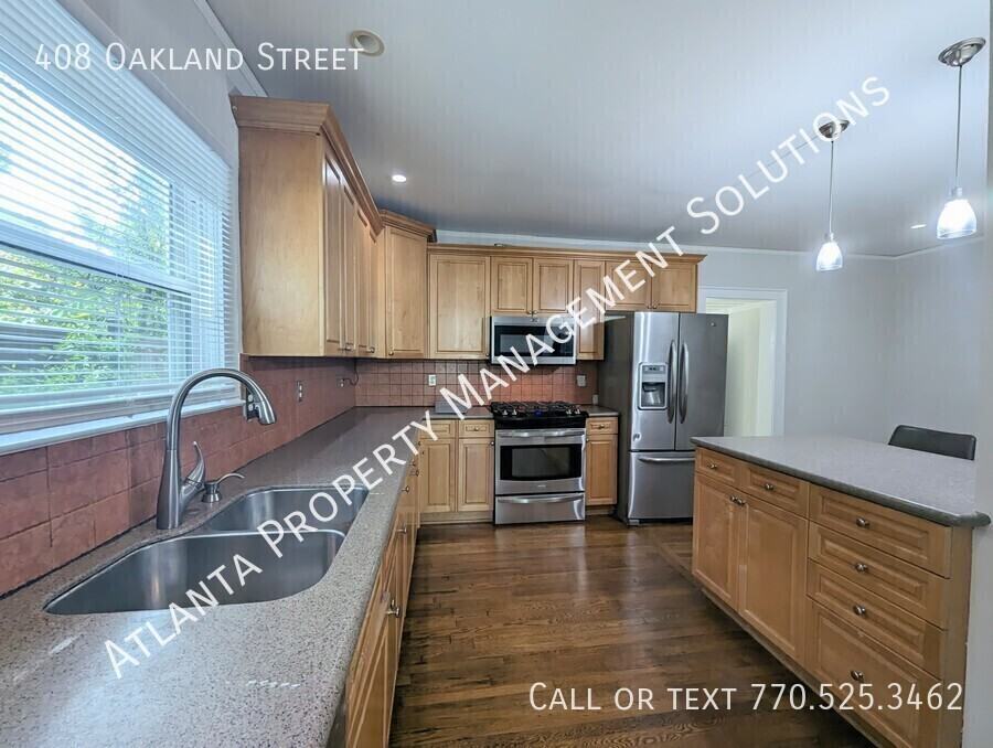 408 Oakland St - Photo 7 of 19