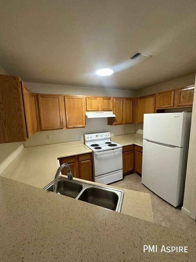 1221 Wrent CT #4-203 - Photo 6 of 12