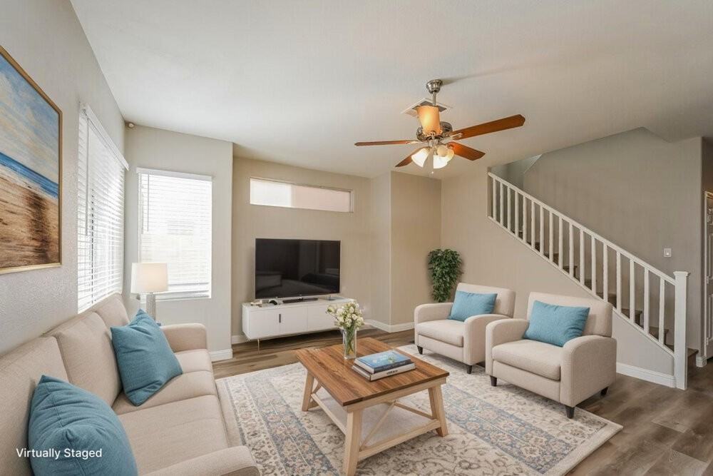 7018 Salt Marsh Ct - Photo 4 of 20