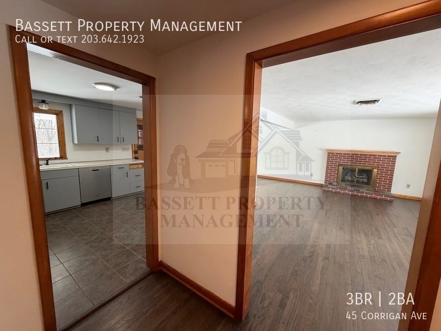 45 Corrigan Ave - Photo 4 of 40