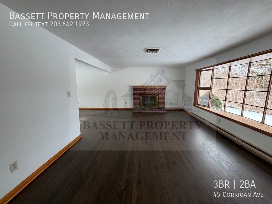 45 Corrigan Ave - Photo 5 of 40