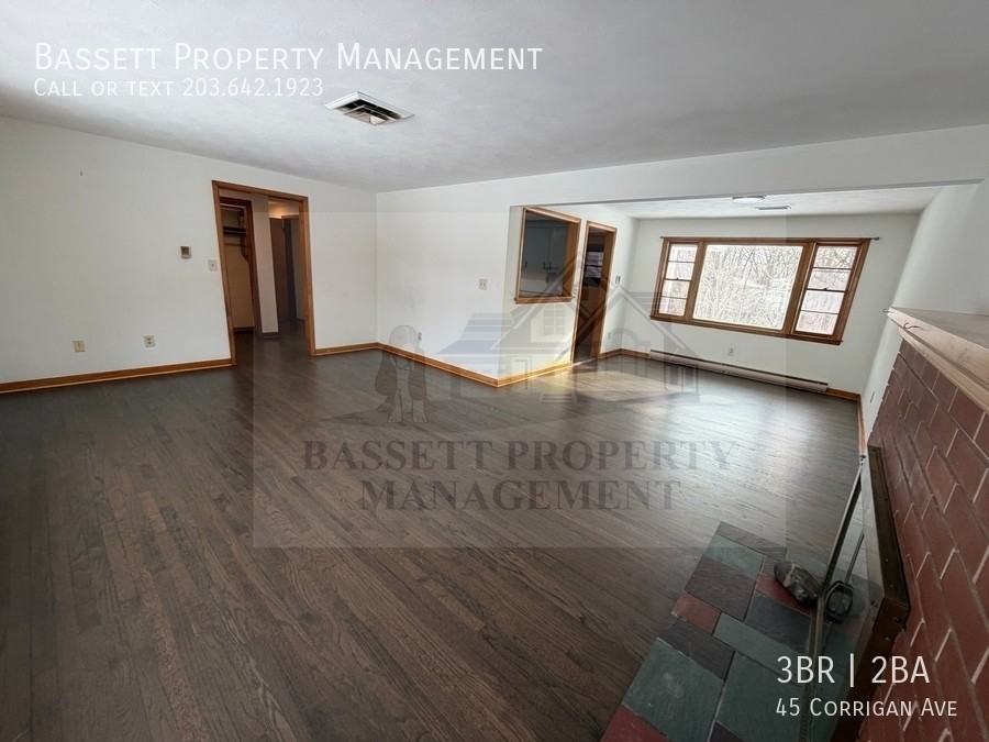 45 Corrigan Ave - Photo 6 of 40