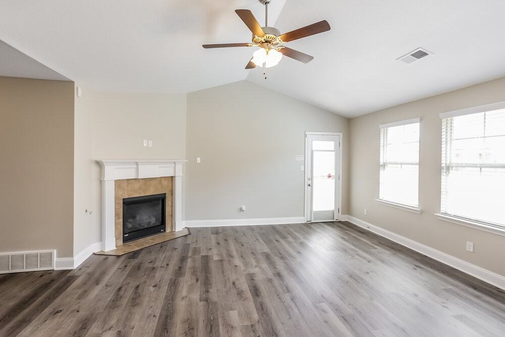 3242 Earlcastle Dr - Photo 3 of 17