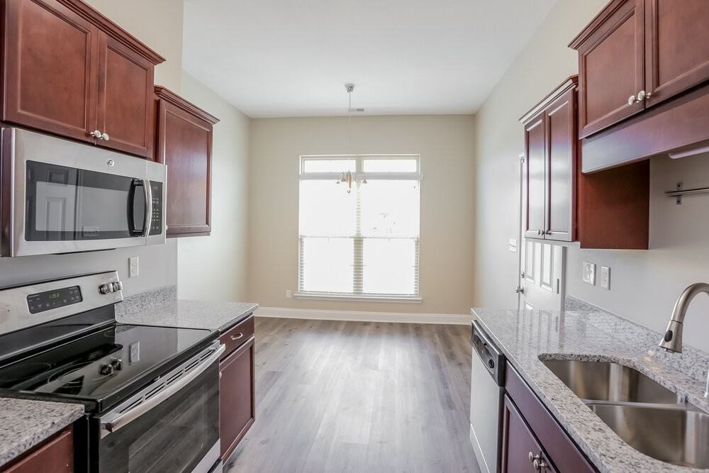 3242 Earlcastle Dr - Photo 6 of 17