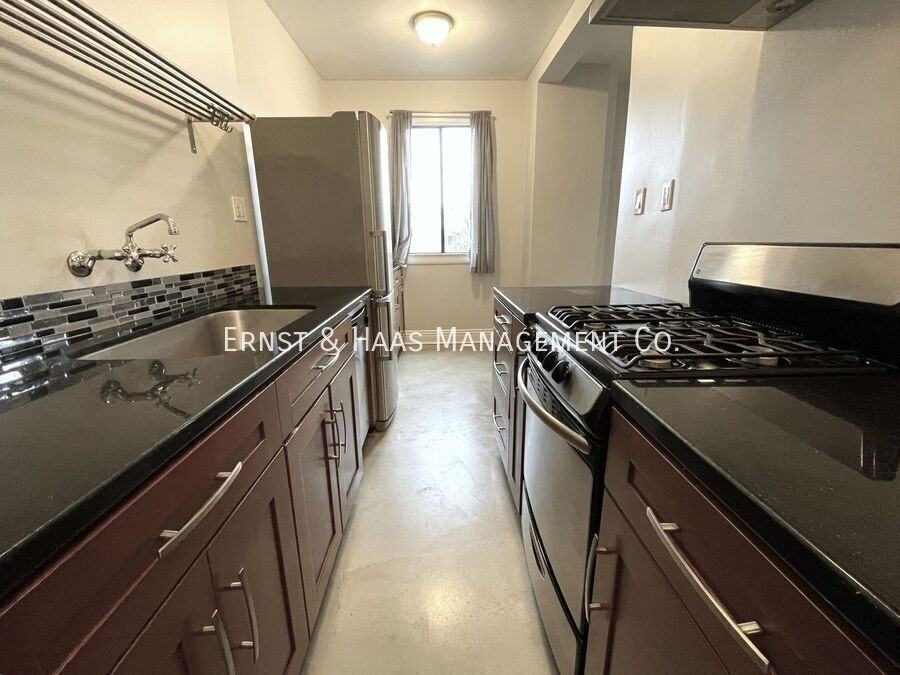315 W 3rd St #507 - Photo 5 of 13