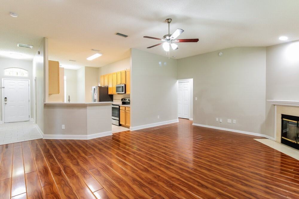 717 S Lake Cunningham Ave - Photo 4 of 21