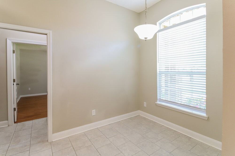 717 S Lake Cunningham Ave - Photo 6 of 21