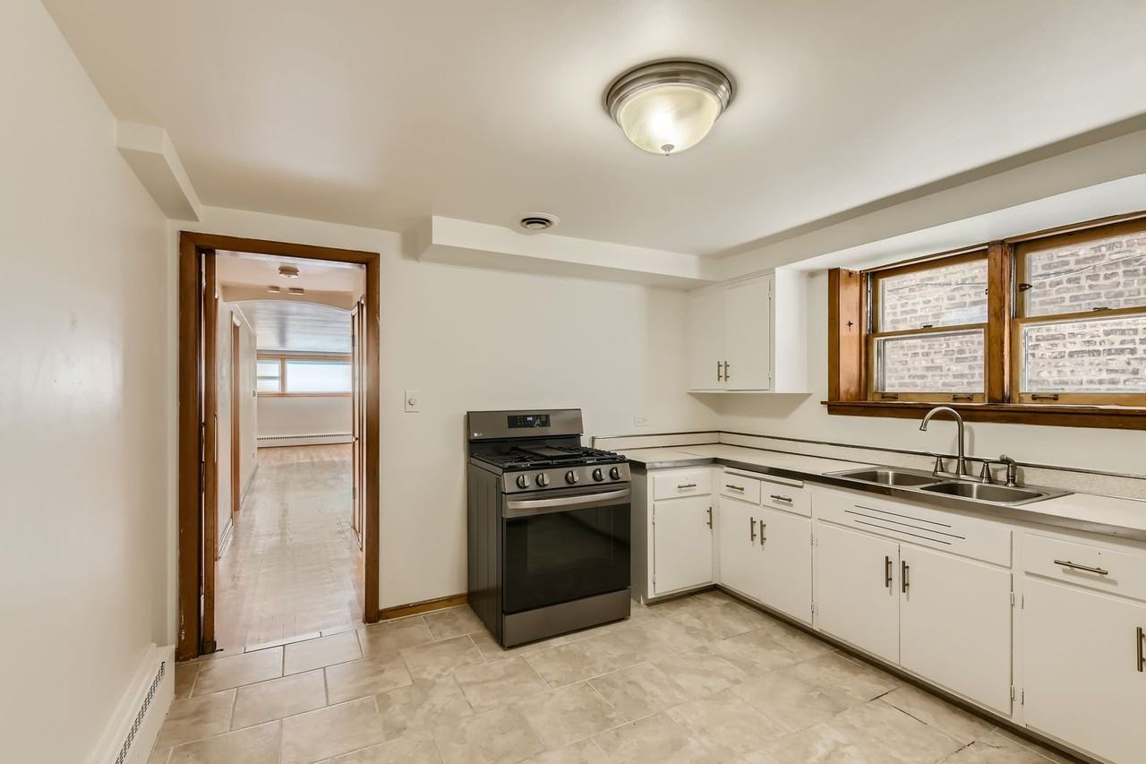 1806 Euclid Ave #B - Photo 3 of 10