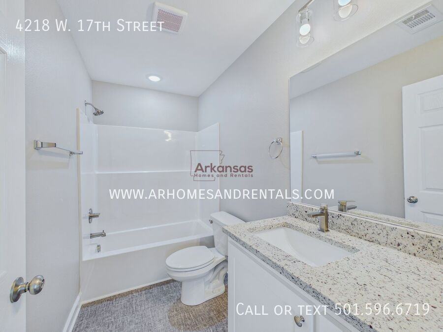 4218 W 17th St - Photo 7 of 12