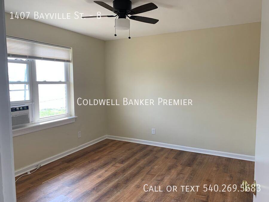 1407 Bayville St #8 - Photo 5 of 6