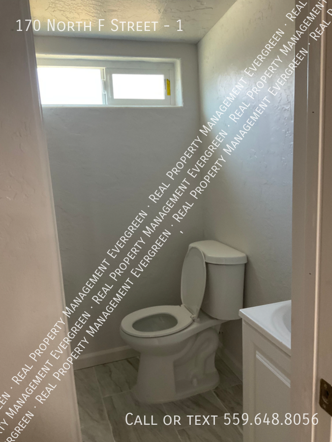 170 N F St #1 - Photo 4 of 5