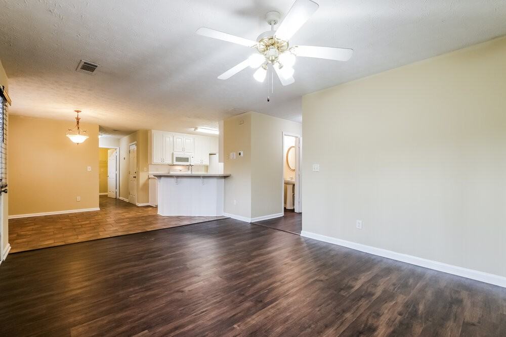 865 Simon Ive Dr - Photo 7 of 17