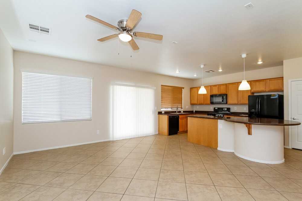 9575 Bachelors Fortune St - Photo 2 of 14