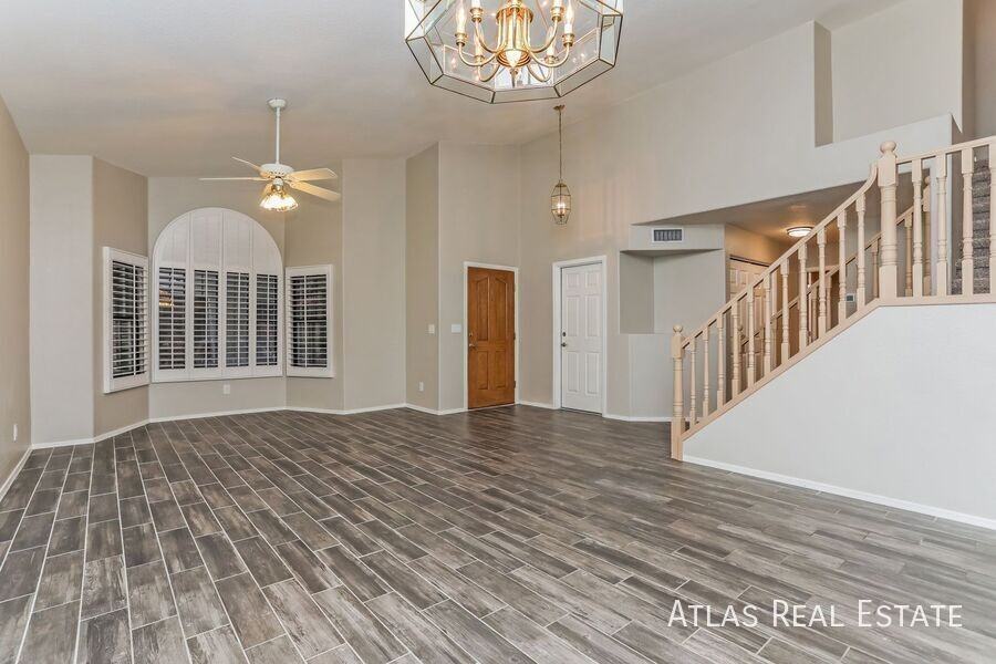 10332 N Cape Fear Ln - Photo 3 of 21