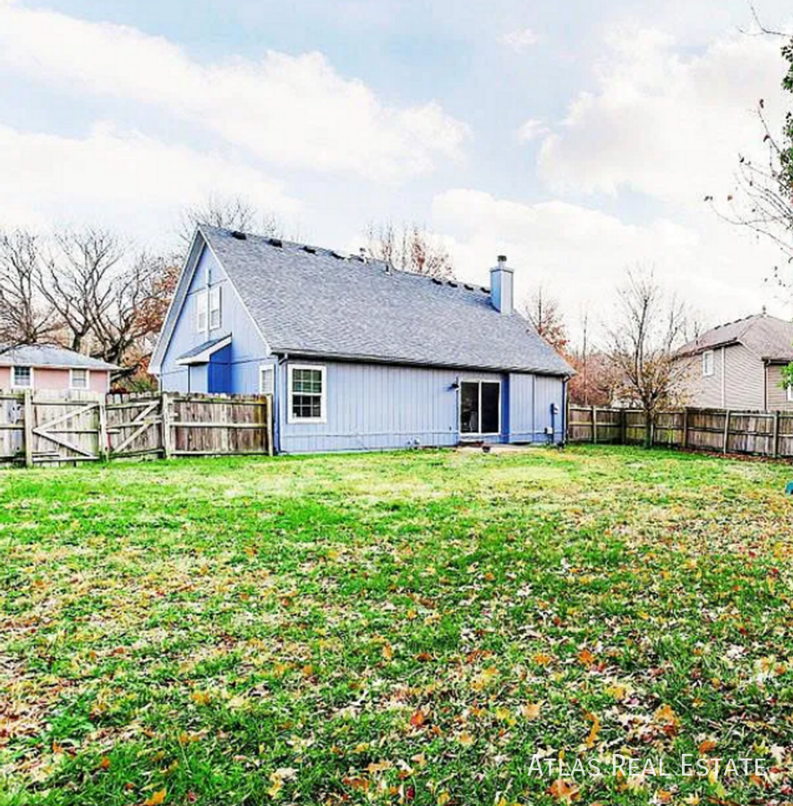 4401 Nw Pennington Ln - Photo 3 of 4