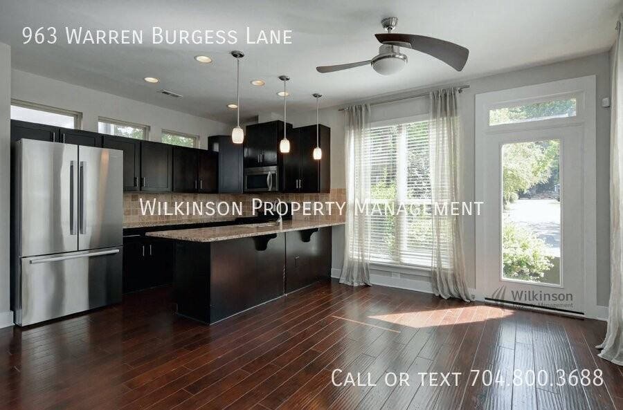 963 Warren Burgess Ln - Photo 5 of 24