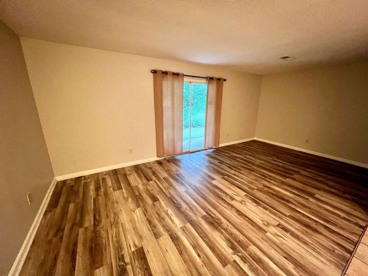 3840 Overbrook Dr #27 - Photo 2 of 12