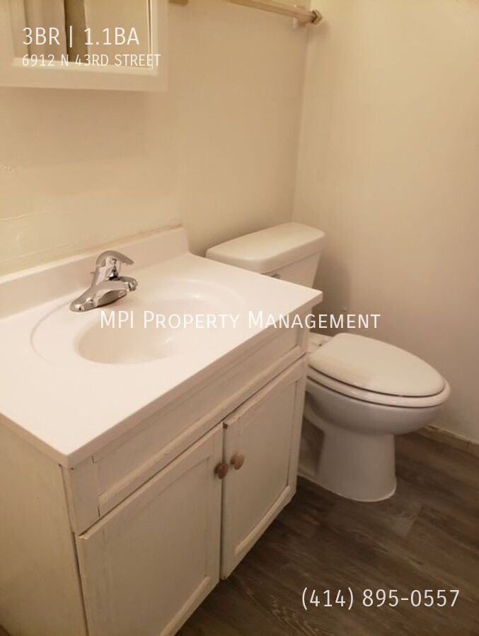 6912 N 43rd St - Photo 3 of 9