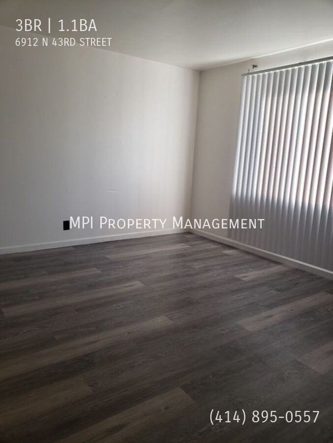 6912 N 43rd St - Photo 6 of 9