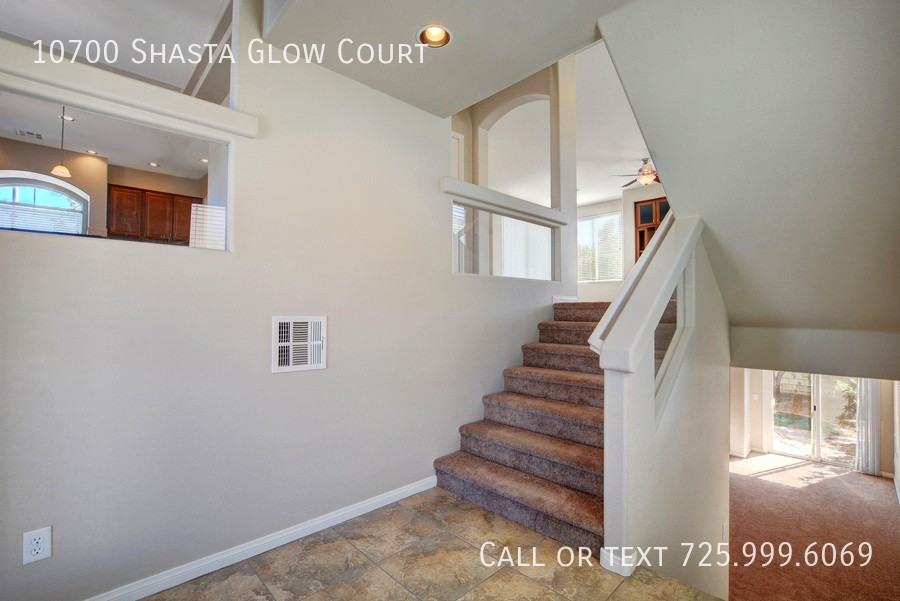 10700 Shasta Glow Ct - Photo 3 of 48