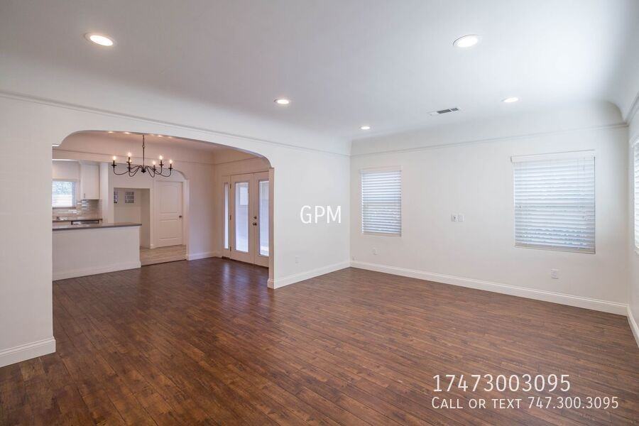 917 Monterey Rd - Photo 2 of 19