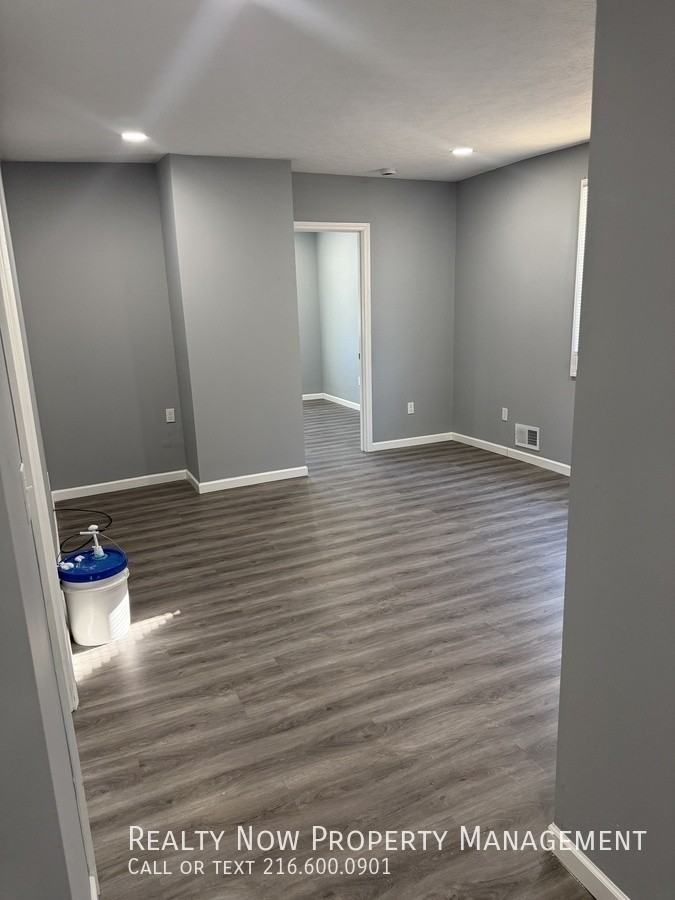 2054 W 98th St Uppr #UP - Photo 2 of 10