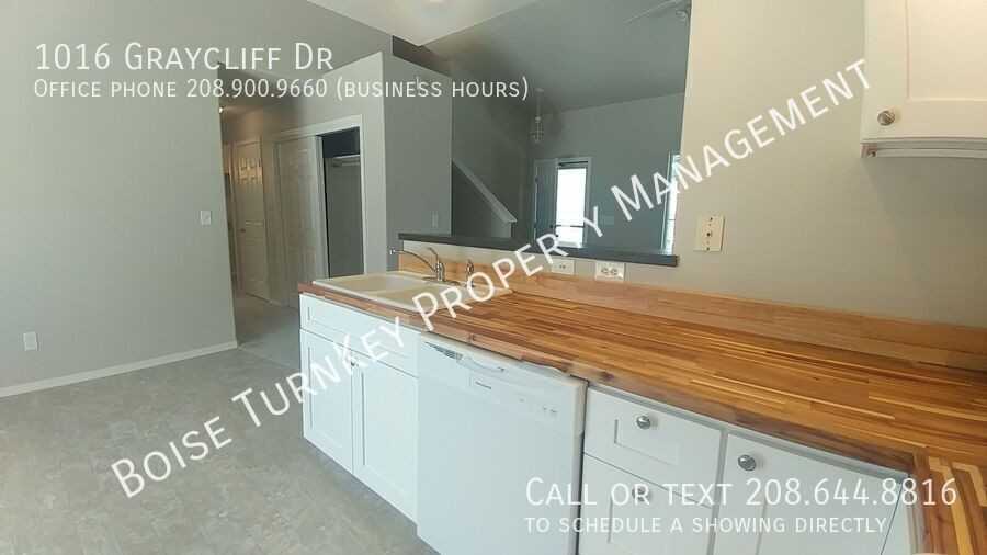 1016 Graycliff Dr - Photo 7 of 19