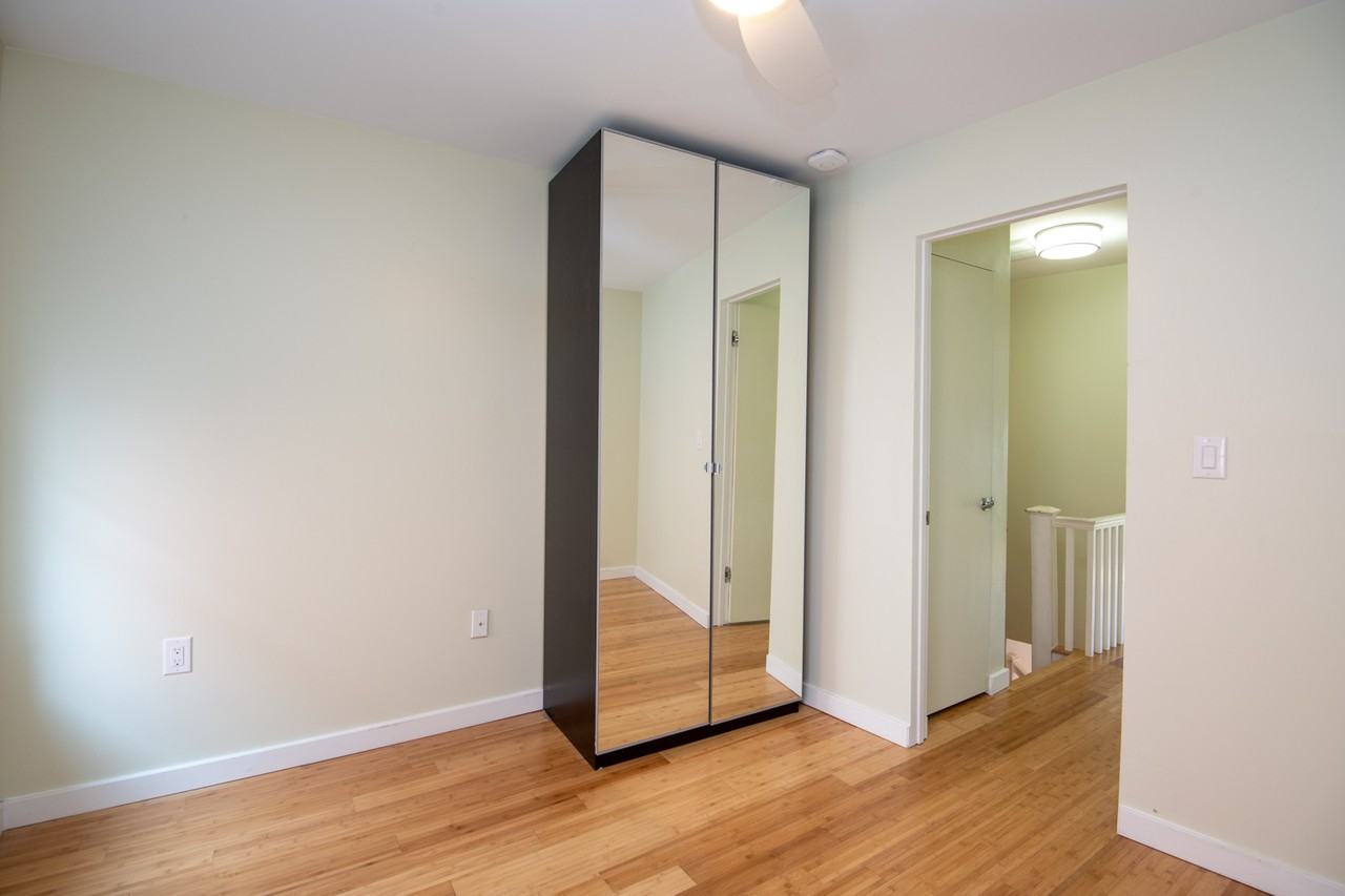 1009 1/2 Lamont St Nw - Photo 6 of 15