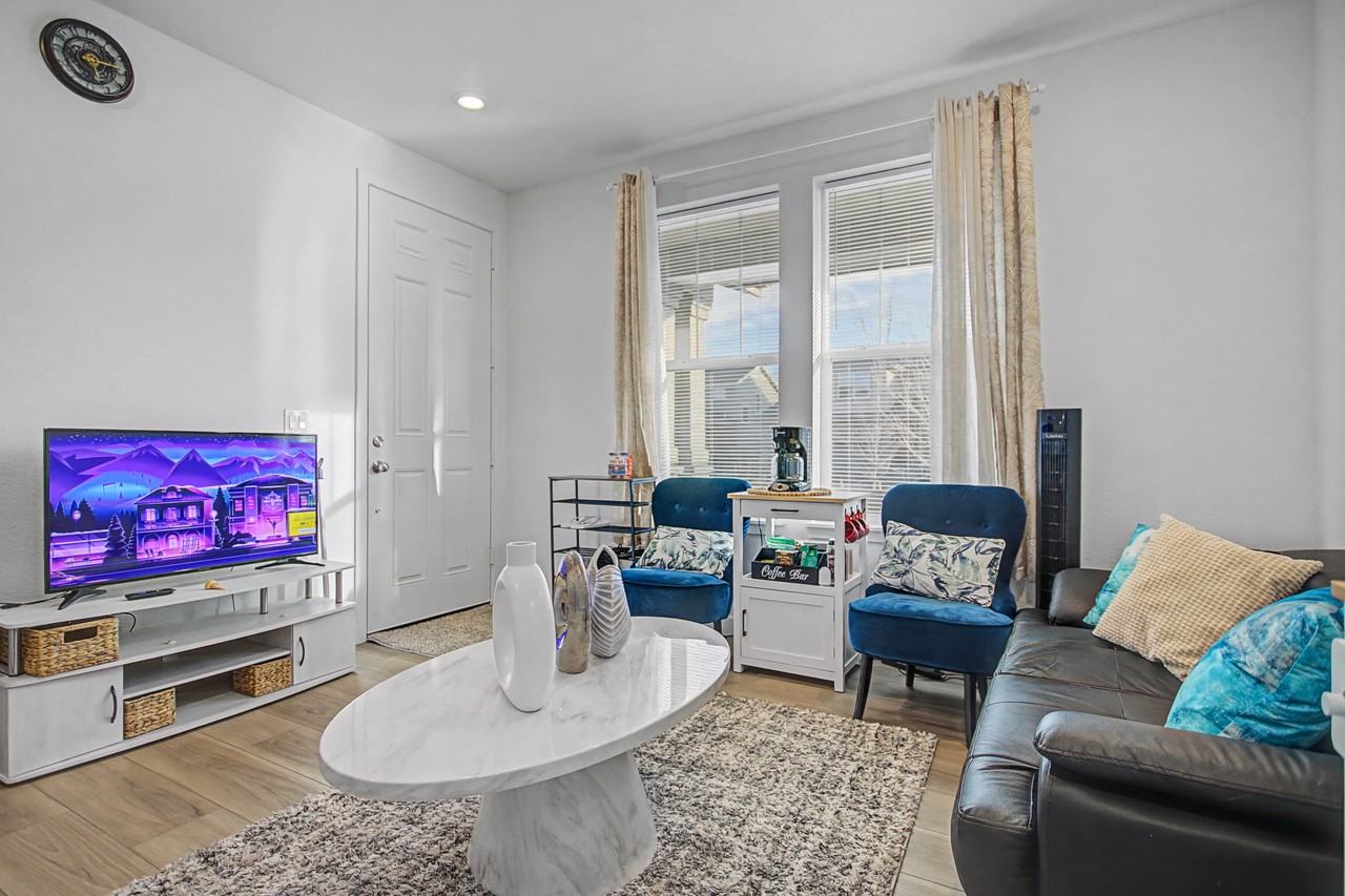 24755 E Evans Dr #1 - Photo 7 of 20