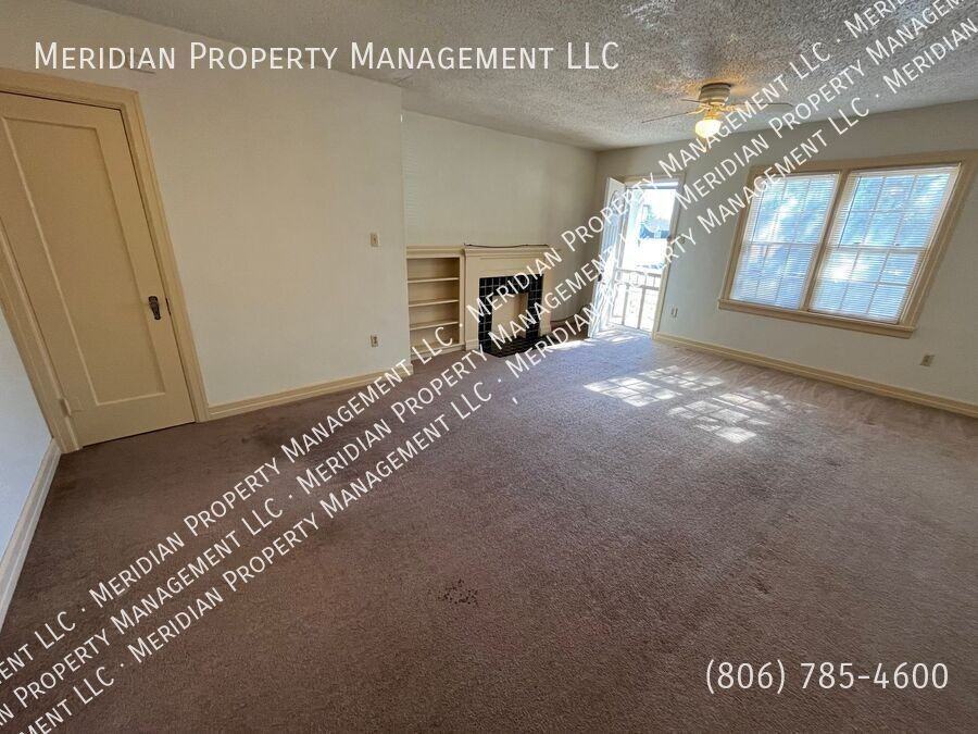 2202 18th St #B - Photo 3 of 16