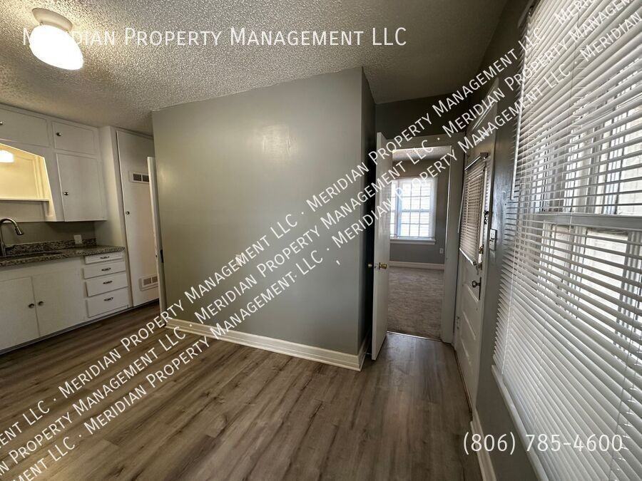 2202 18th St #A - Photo 7 of 19