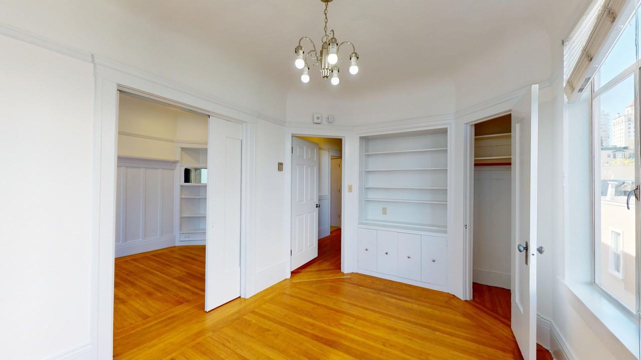 1046 Mason St #6 - Photo 5 of 17