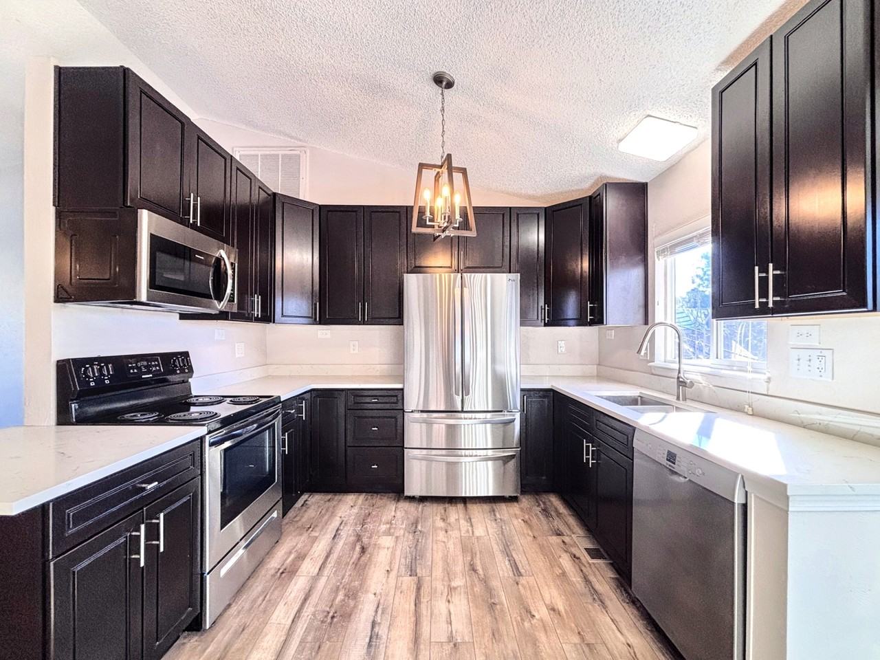 8240 Lythrum Dr - Photo 6 of 19