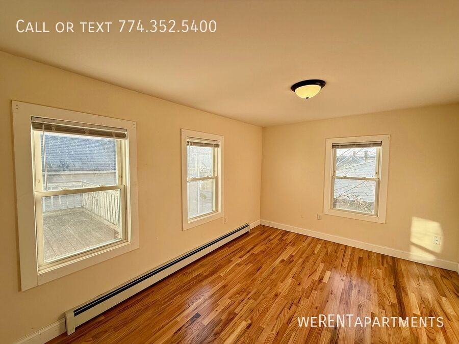 14 Mechanic St #2nd - Photo 3 of 12