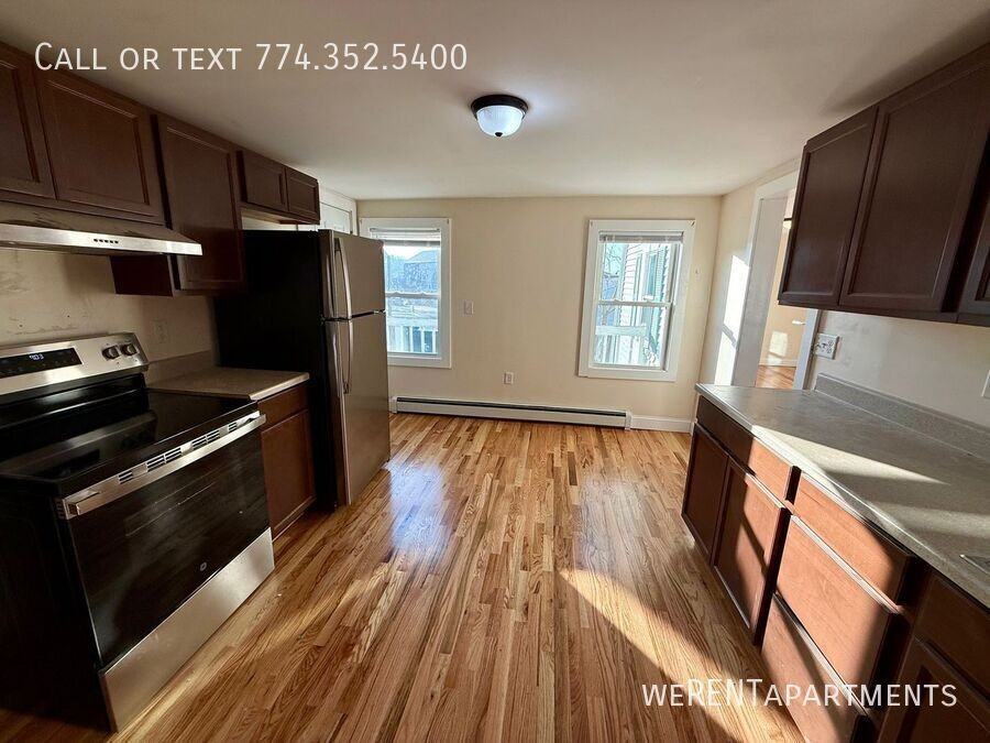 14 Mechanic St #2nd - Photo 5 of 12