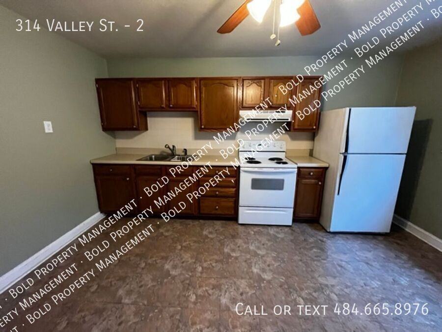 314 Valley St #2 - Photo 2 of 6