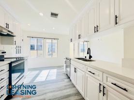 440 1/2 N Hayworth Ave - Photo 1 of 1