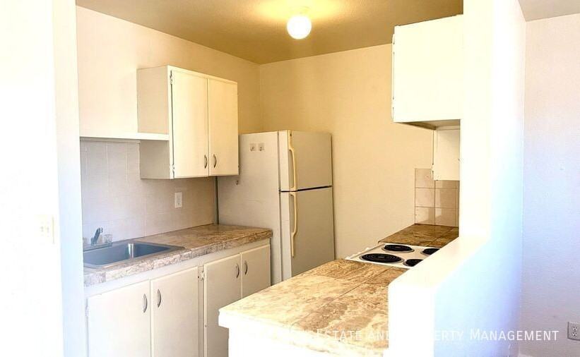 1235 E Taylor St #2 - Photo 4 of 20