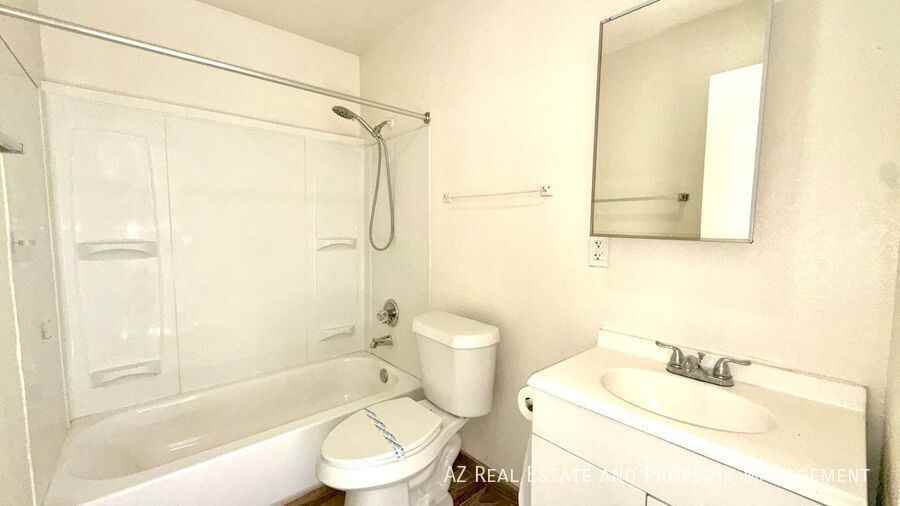 1235 E Taylor St #2 - Photo 5 of 20