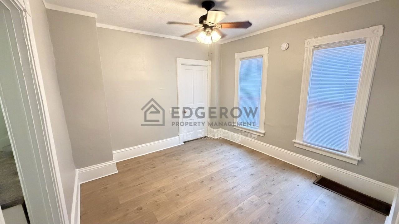 635 Lafayette Ave Ne #1 - Photo 4 of 8