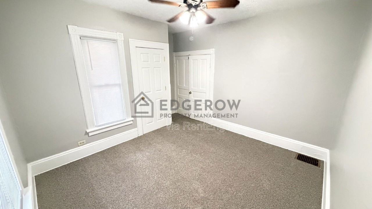 635 Lafayette Ave Ne #1 - Photo 5 of 8