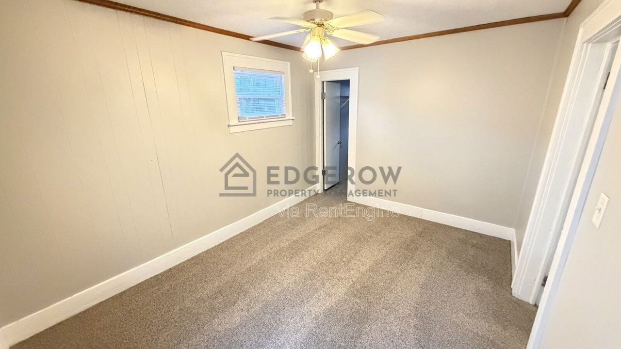 635 Lafayette Ave Ne #1 - Photo 6 of 8