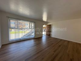 featured image of 922 Lupin Dr #2