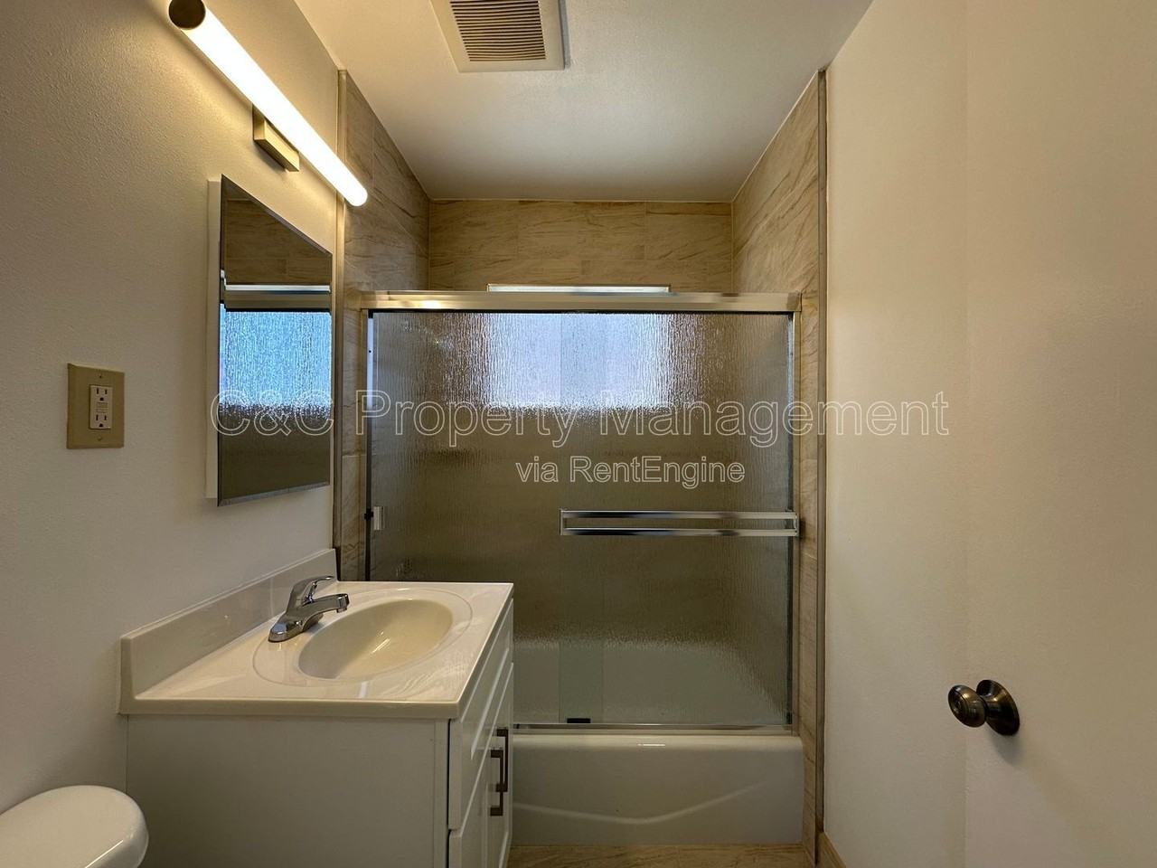 922 Lupin Dr #2 - Photo 5 of 7