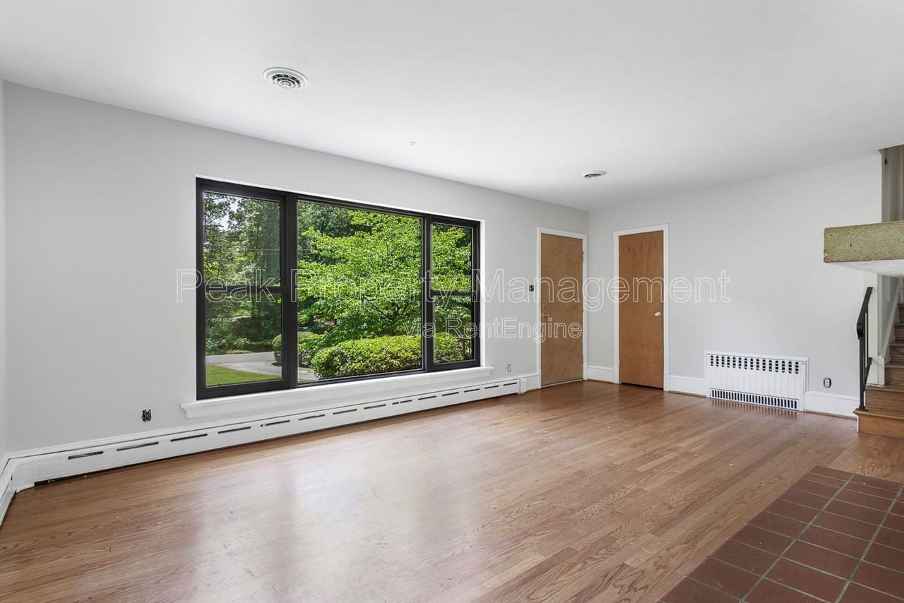 7630 Whittington Dr - Photo 7 of 29