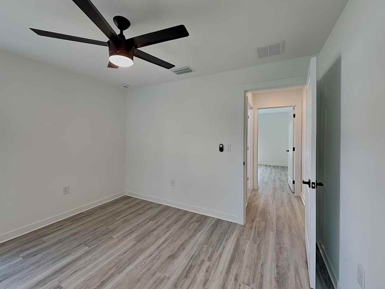 3109 8th St W - Photo 6 of 16