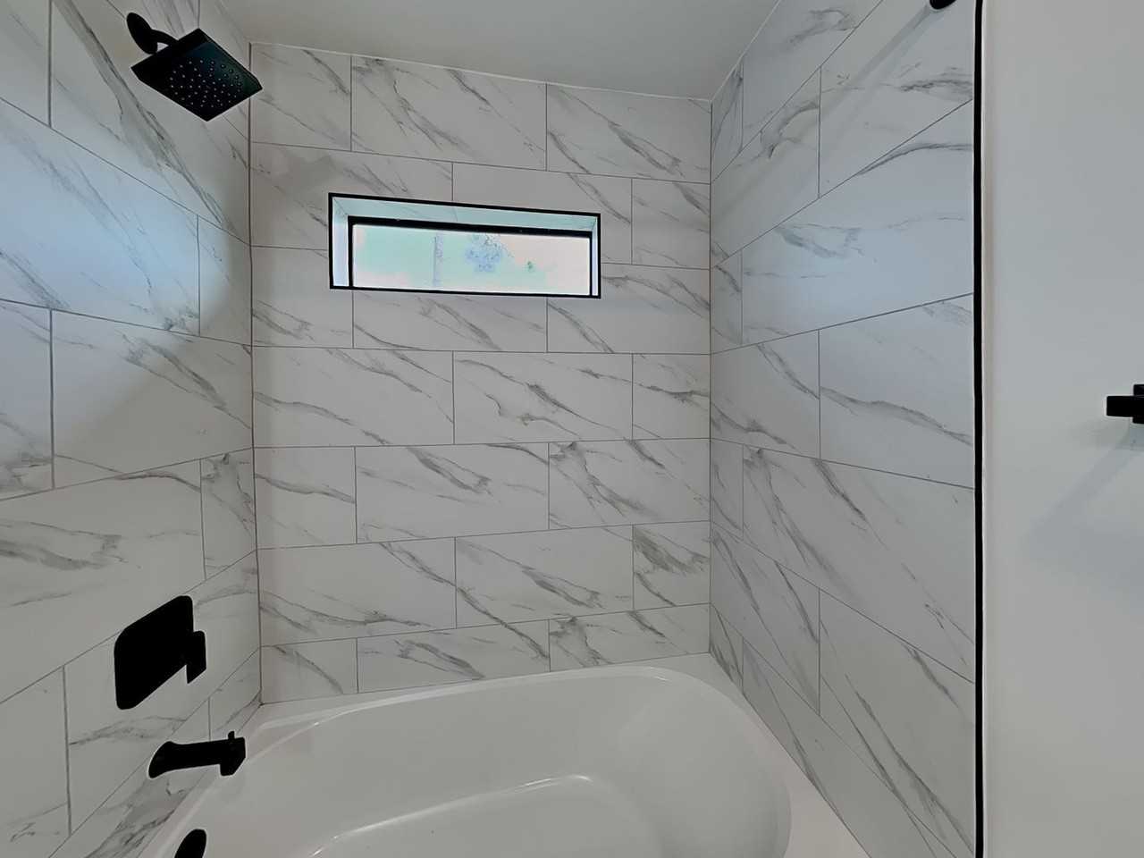 3109 8th St W - Photo 4 of 16