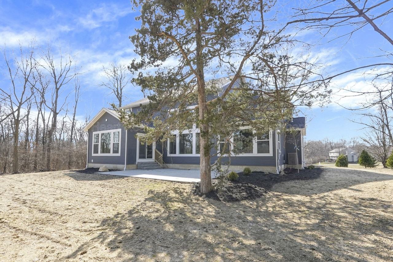 7570 Dublin Rd - Photo 4 of 34