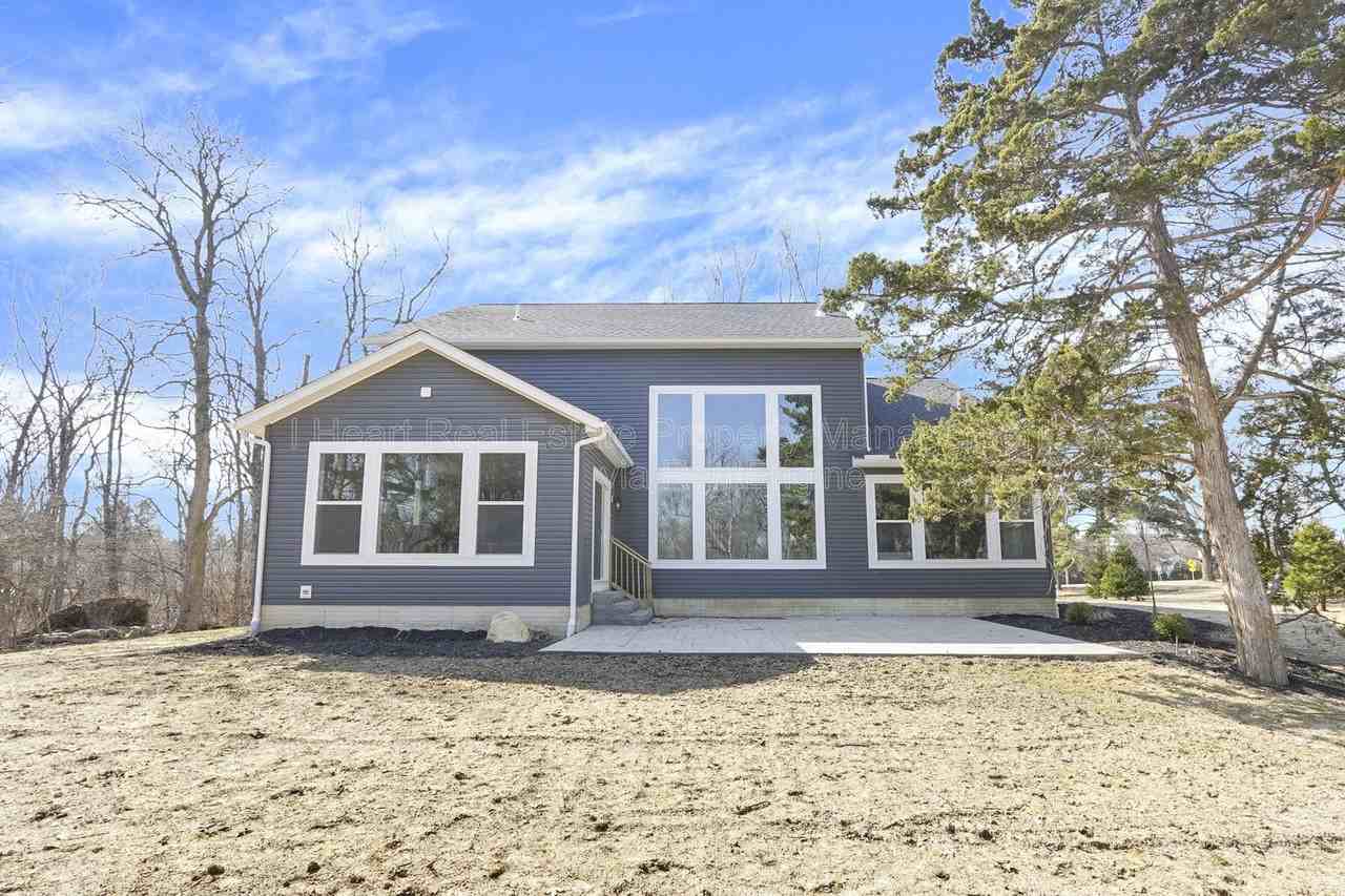 7570 Dublin Rd - Photo 5 of 34